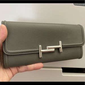 Gently used Tod’s long Wallet
